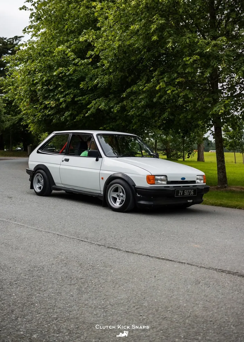 * Ford Fiesta 2litre zetec * - Image 2