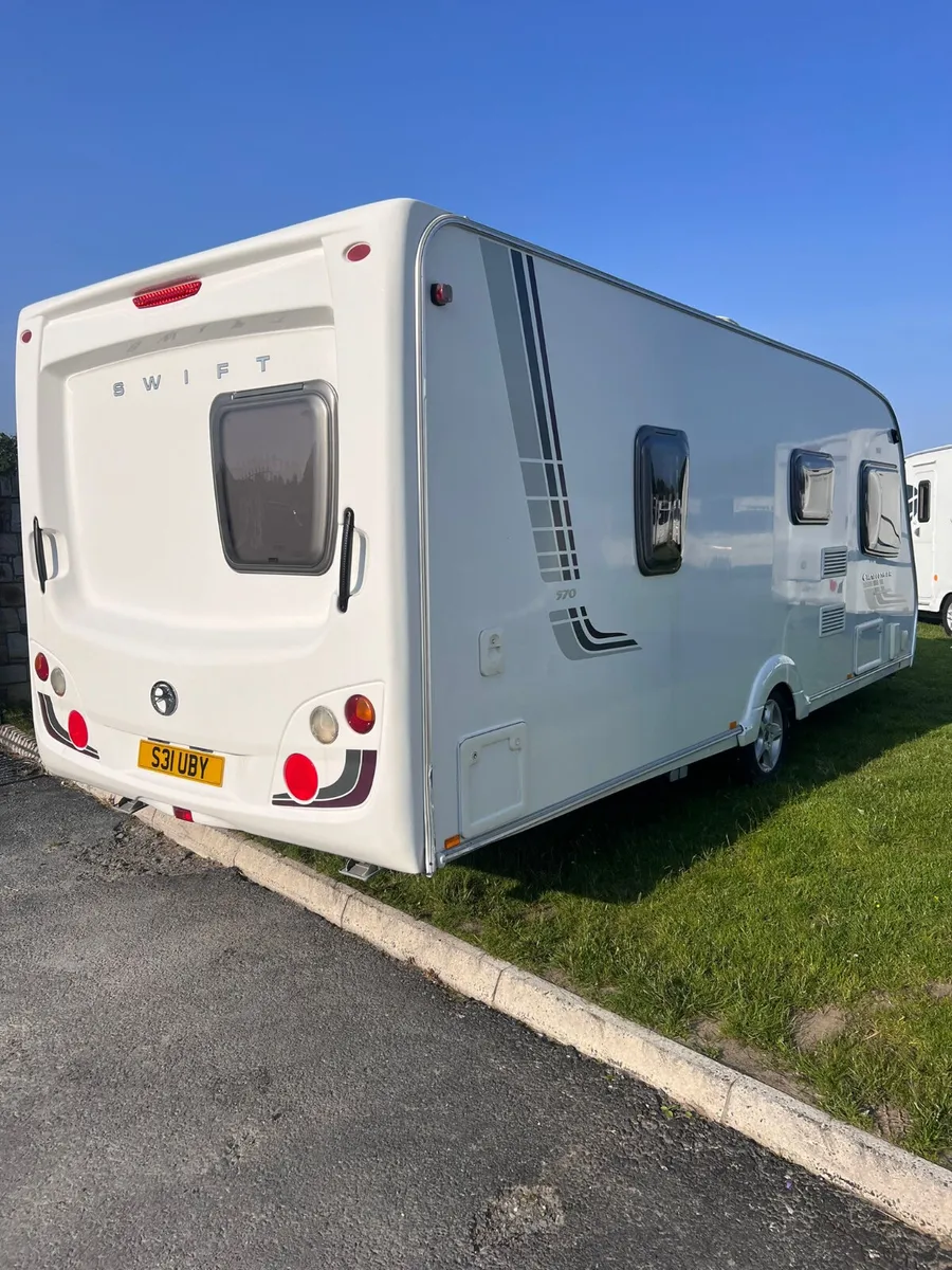 ✨STUNNING SWIFT CHALLENGER 4 BERTH FIXED BED✨ - Image 2