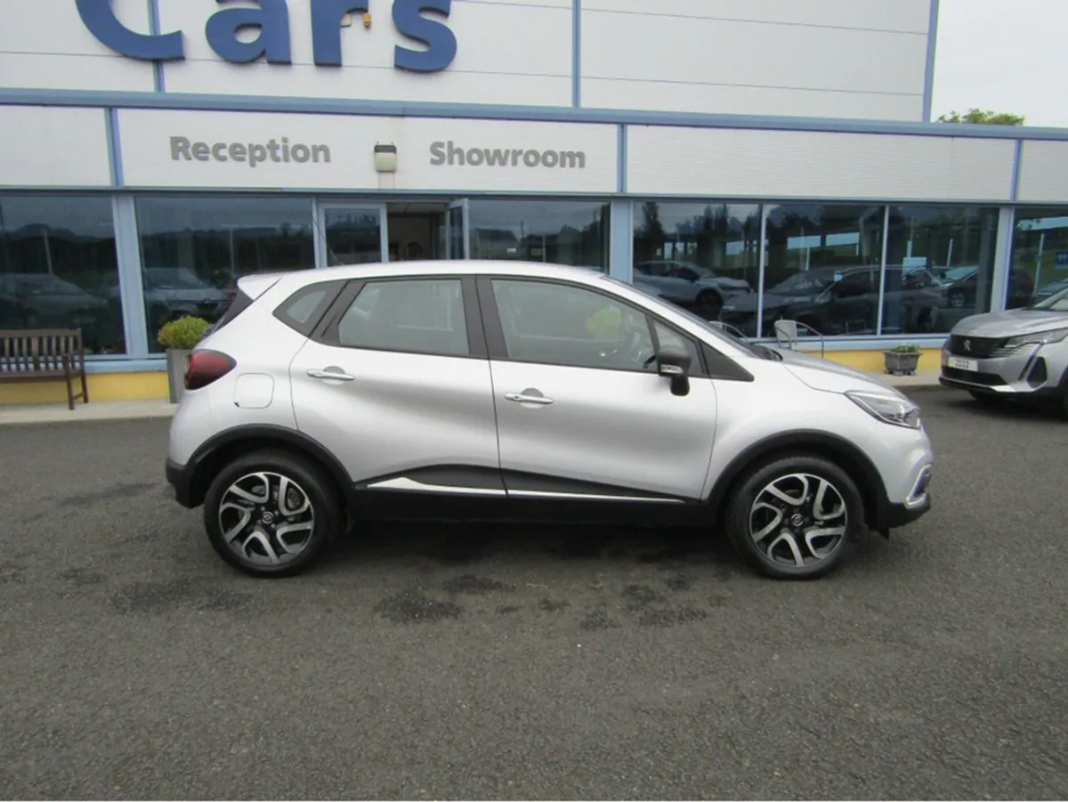 Renault Captur Dynamique NAV TCE 90 P 4DR - Image 3