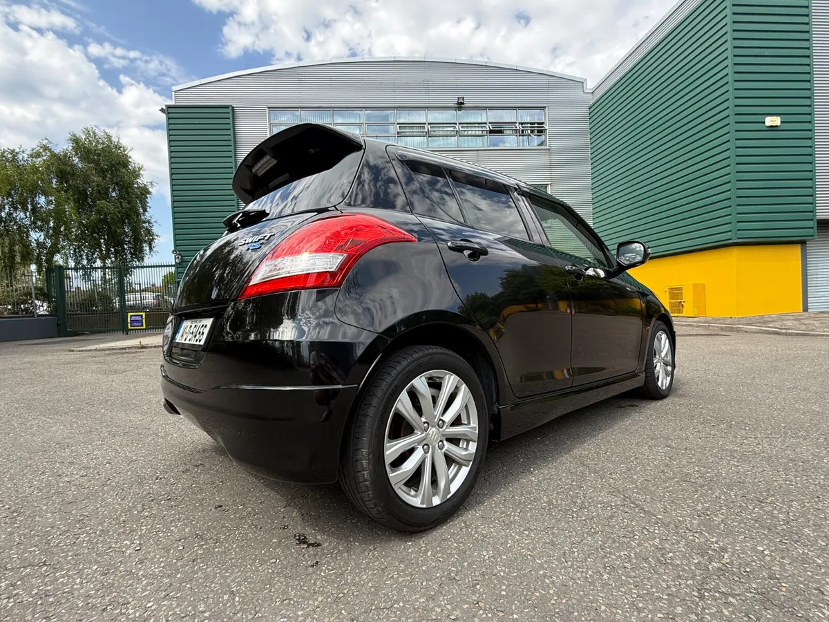 Suzuki Swift RS 1.2 Automatic Special Edition - Image 4