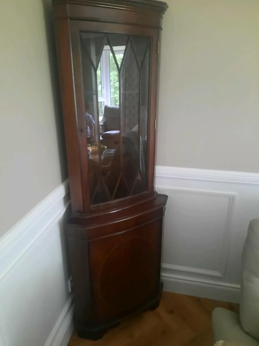 Mahogany Corner Glass Cabinet