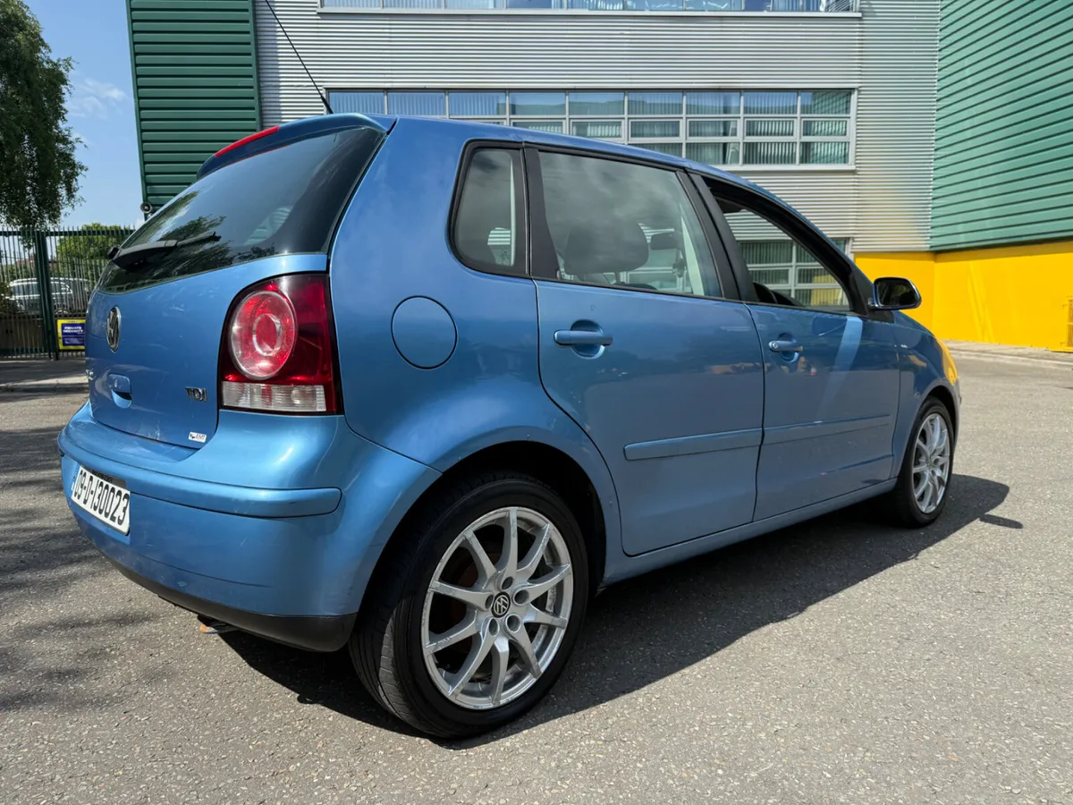 Volkswagen Polo 2009 - Image 4