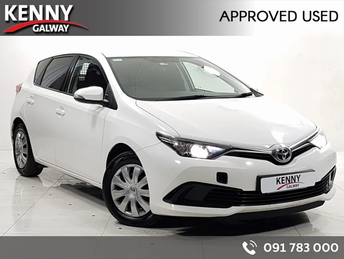 Toyota Auris VAN 1.4 D-4d Terra 4DR - Image 1
