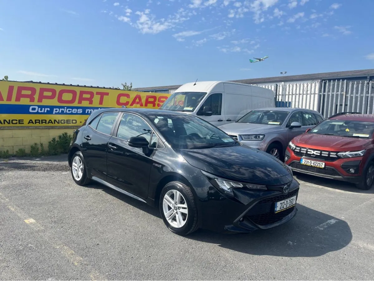 Toyota Corolla Hybrid Luna H/B 4DR Auto A - Image 1