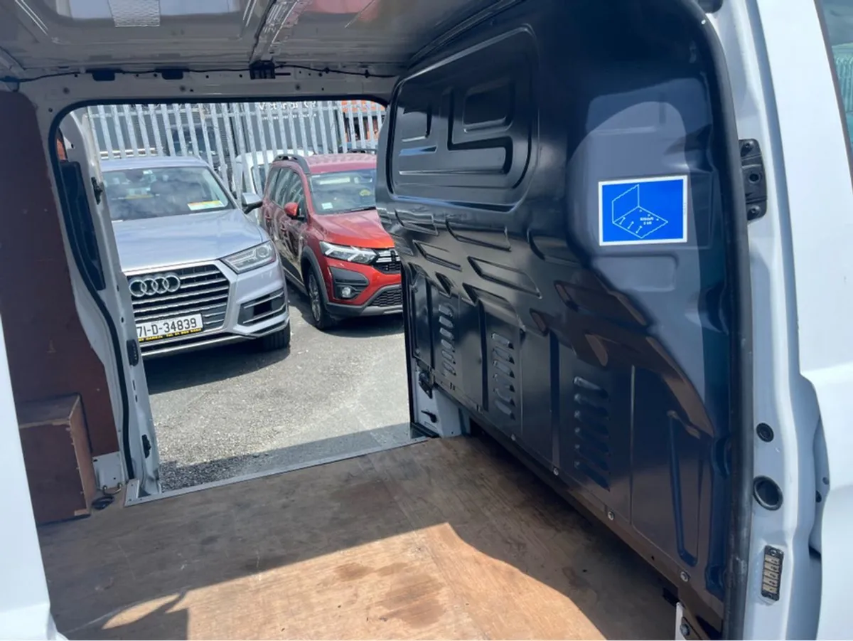 Mercedes-Benz Vito 2.0 - Image 3