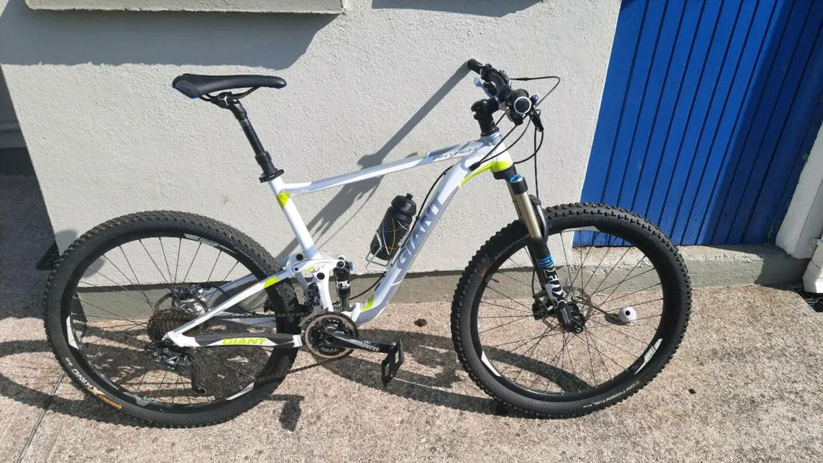Giant Anthem full suspension mountain bike - Image 2