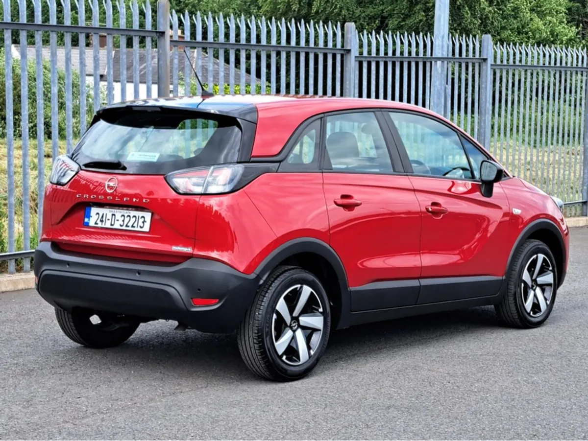 Opel Crossland SC 1.2turbo 110BHP  reversing Came - Image 4