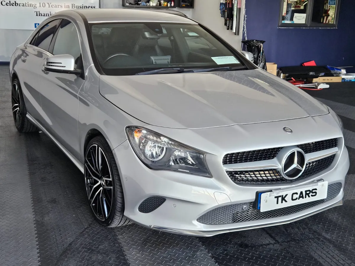 17 MERCEDES BENZ CLA CLASS AMG LINE - Image 3