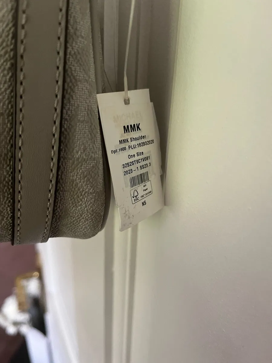 Michael Michael Kors Pouchette - Brand New - Image 2