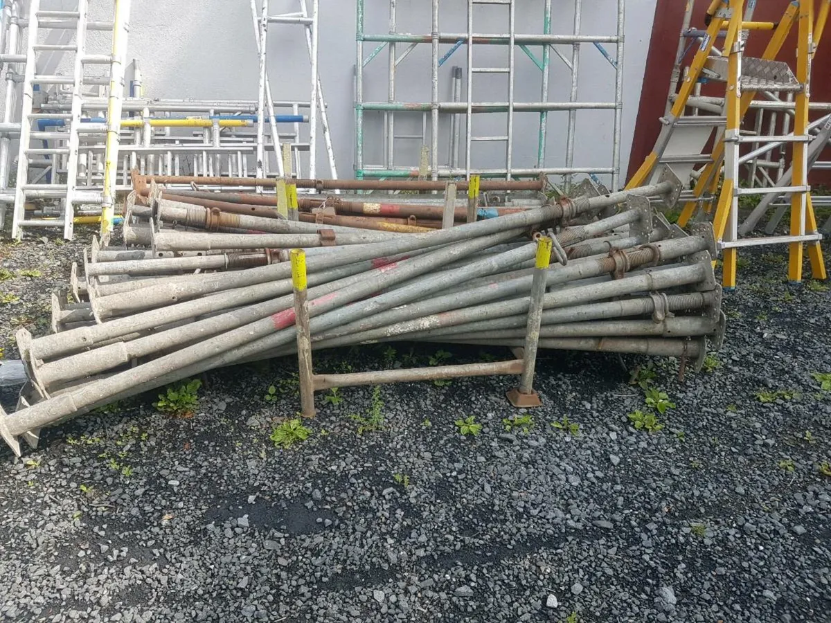 Acrows - Image 1