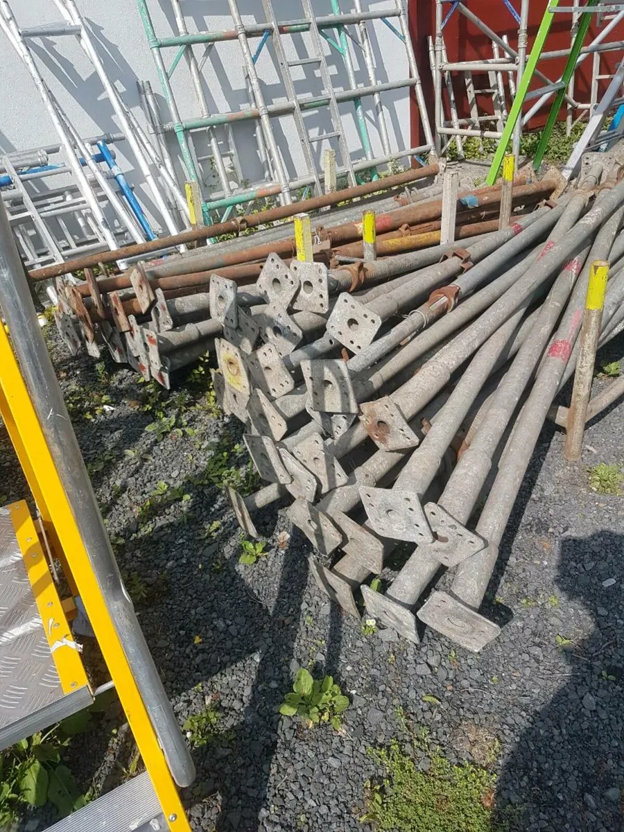Acrows - Image 2