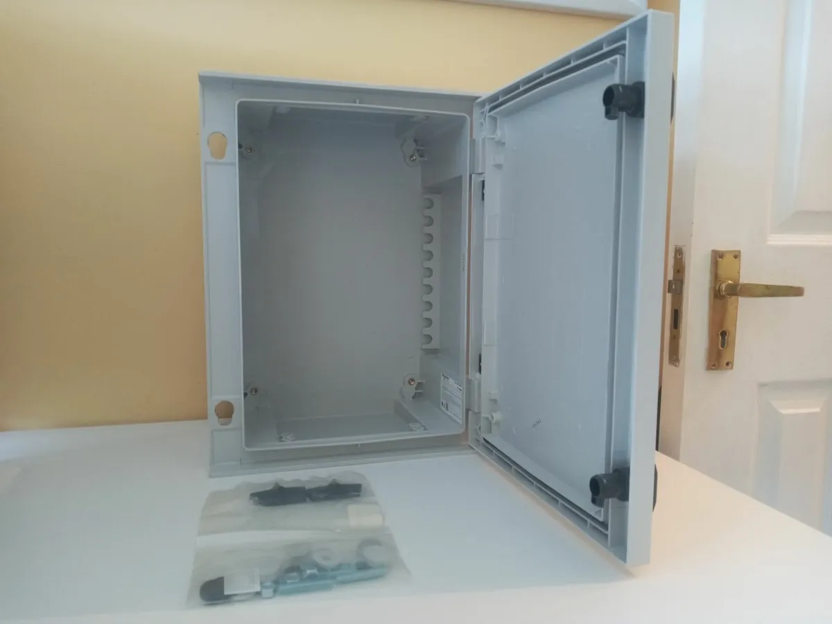 Delivery - SCHNEIDER ELECTRIC WALL BOX NSYPLM43G - Image 4