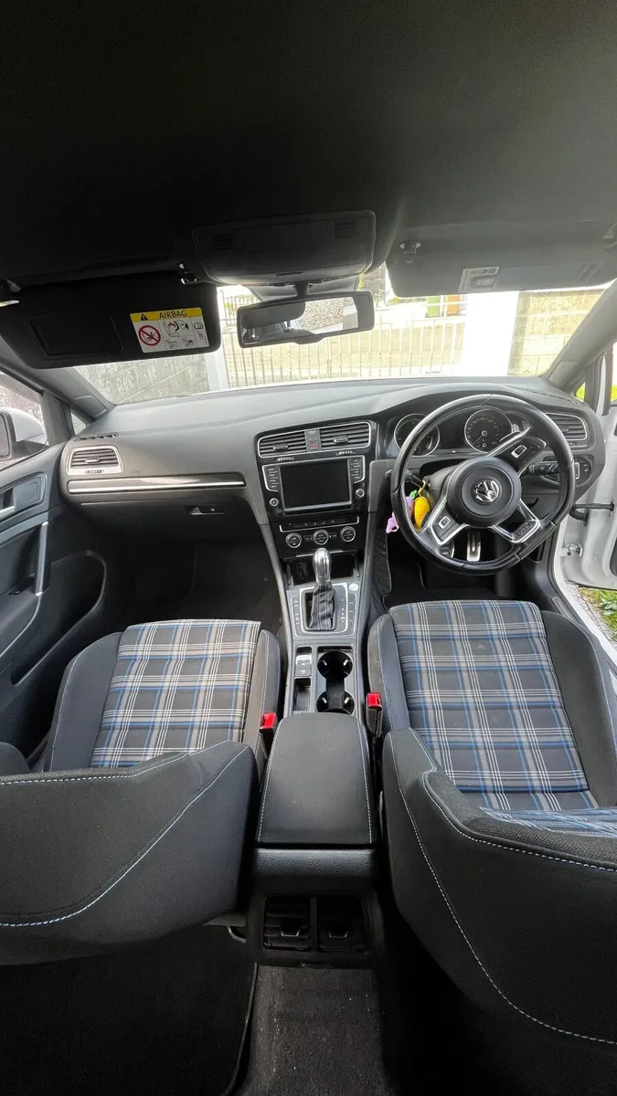 Golf GTE (50,000 km ) - Image 2