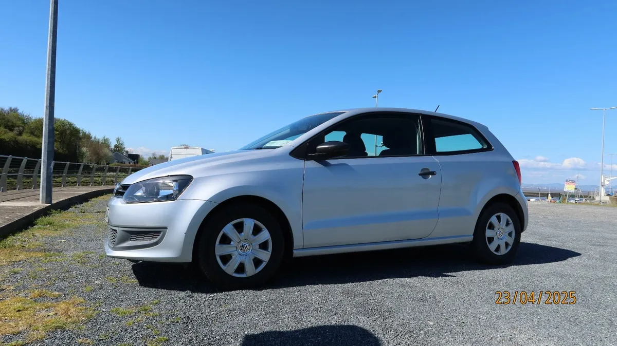 Volkswagen Polo 2010 - Image 1