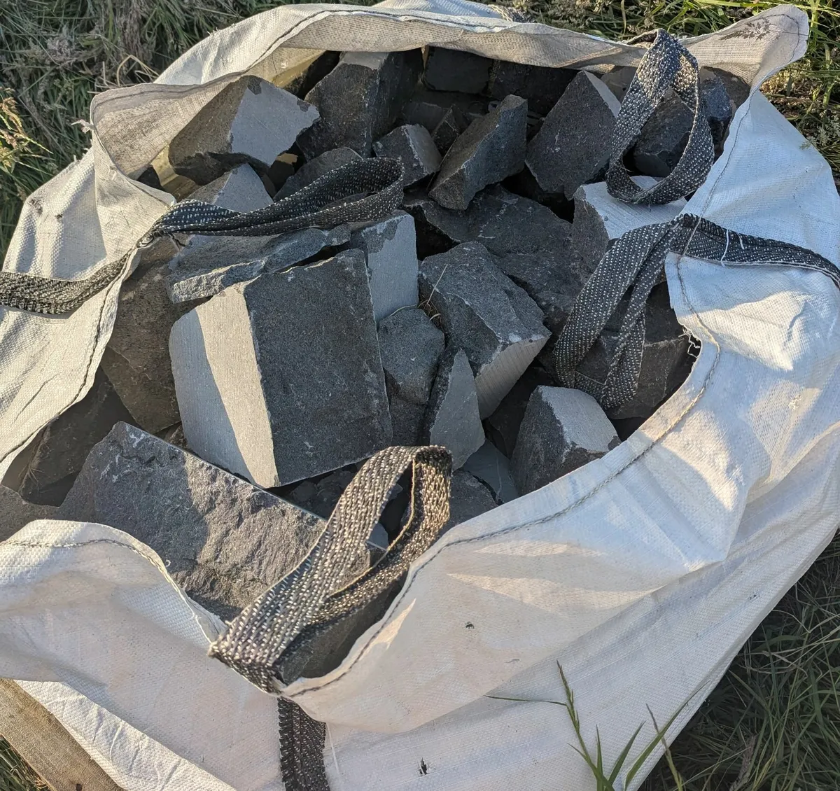 Building Stone (Kilkenny Blue Grey Limestone) - Image 4