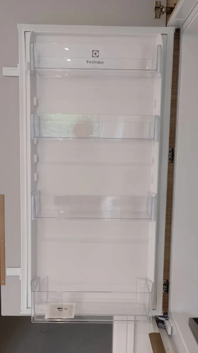 Electrolux Imbuilt Fridge/Freezer,Hob ,Kitchen Top - Image 1