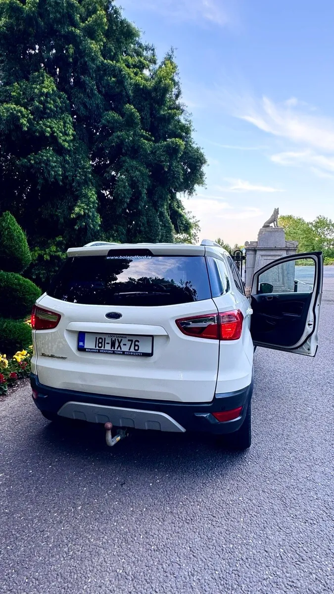 Car - Image 2