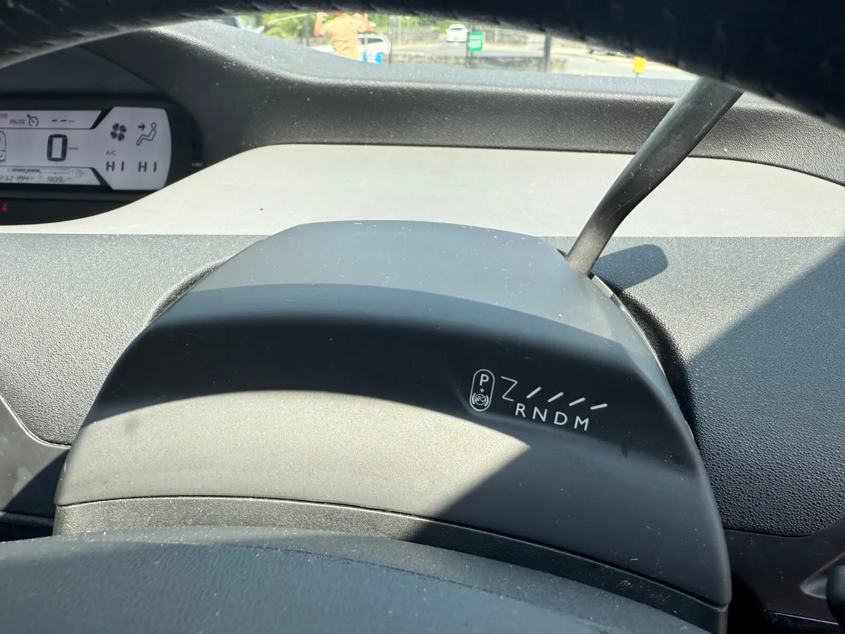 CITROEN 7 SEATER 2015 AUTOMATIC - Image 3