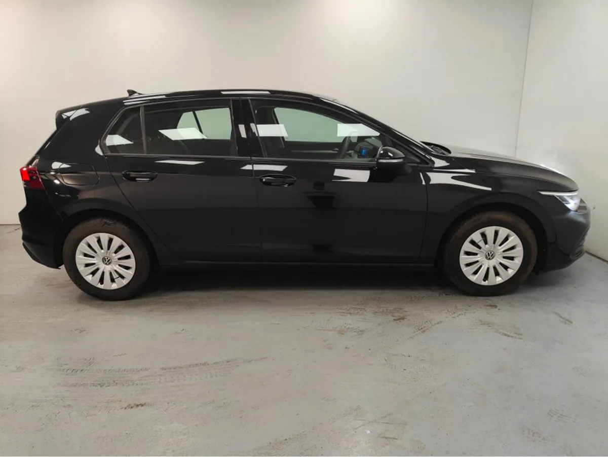 Volkswagen Golf 2.0 TDI 115HP 5DR - Image 4