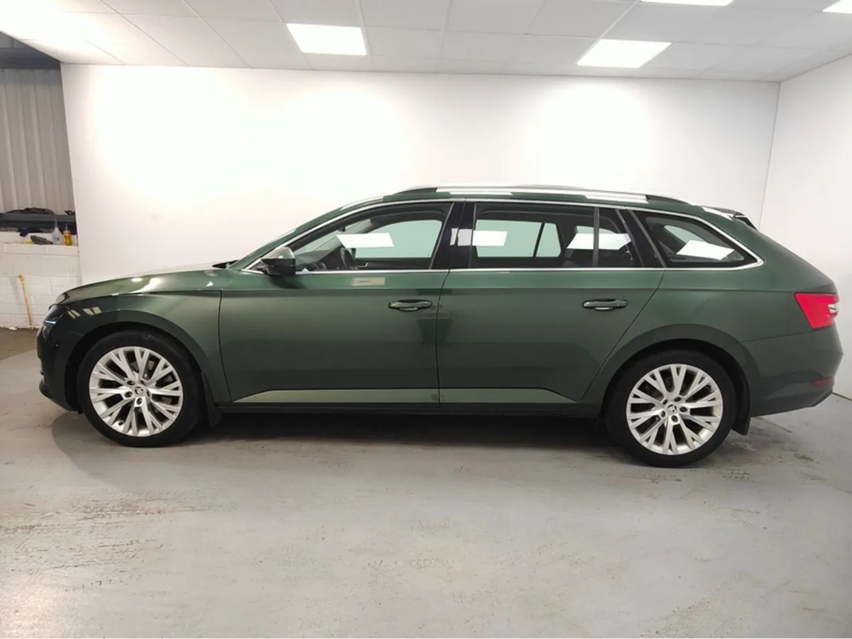 Skoda Superb C Style 2.0 TDI 150HP DSG 5DR Auto - Image 3
