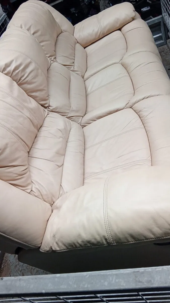 Cream Leather 3 Seater Couch - Image 3