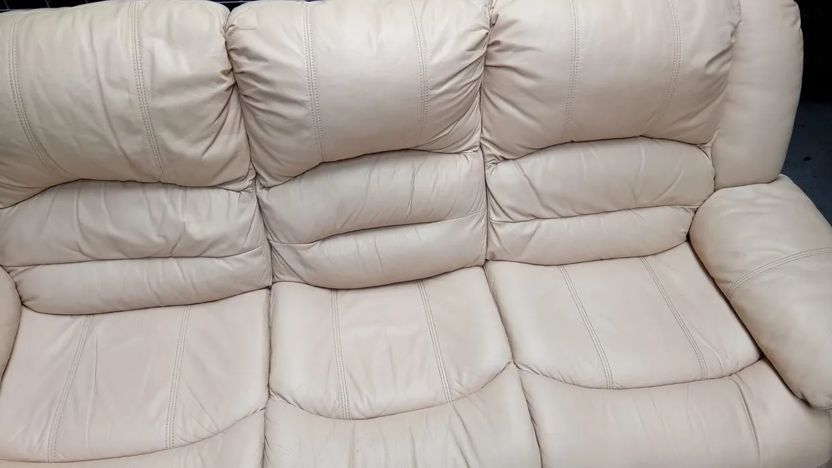 Cream Leather 3 Seater Couch - Image 4