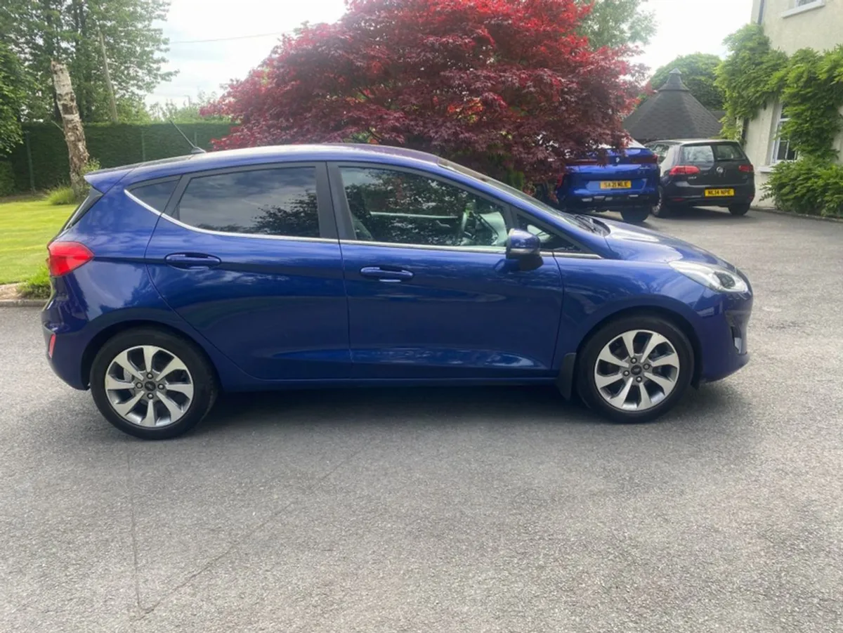 Ford Fiesta Zetec - Image 2