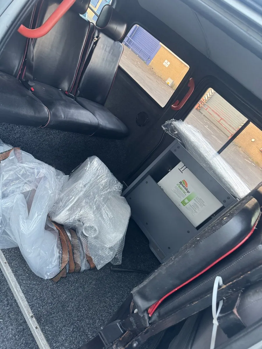 Toyota hiace 8 seater - Image 4