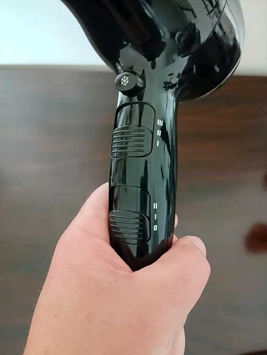 Hairdryer - Image 2