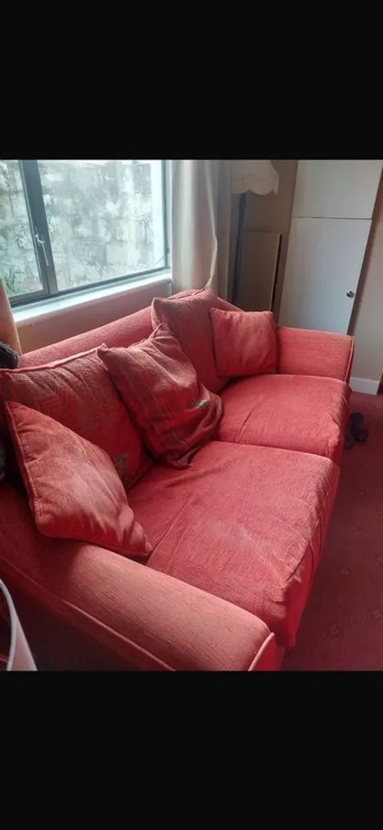couch - Image 1