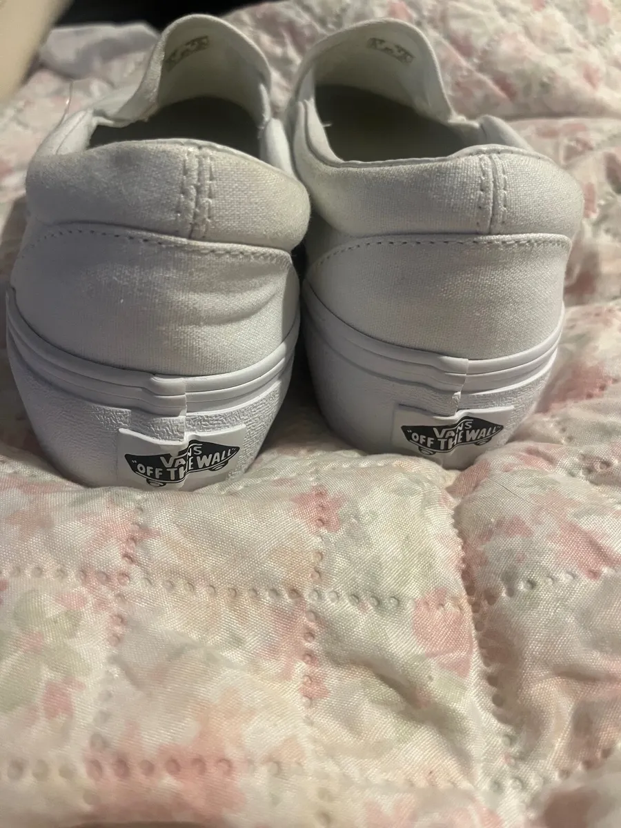 White Vans - Image 2