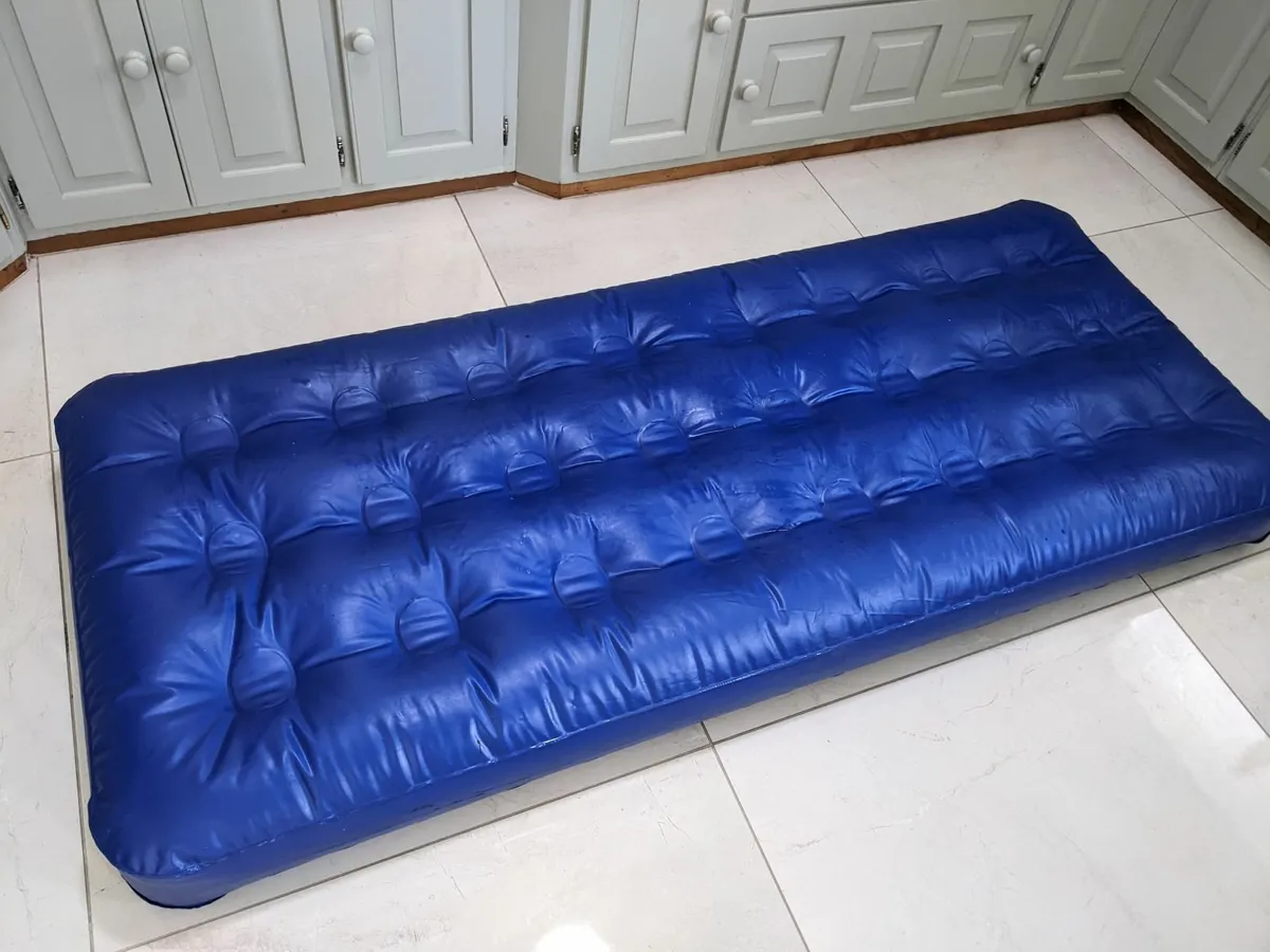 Air Bed - Image 2