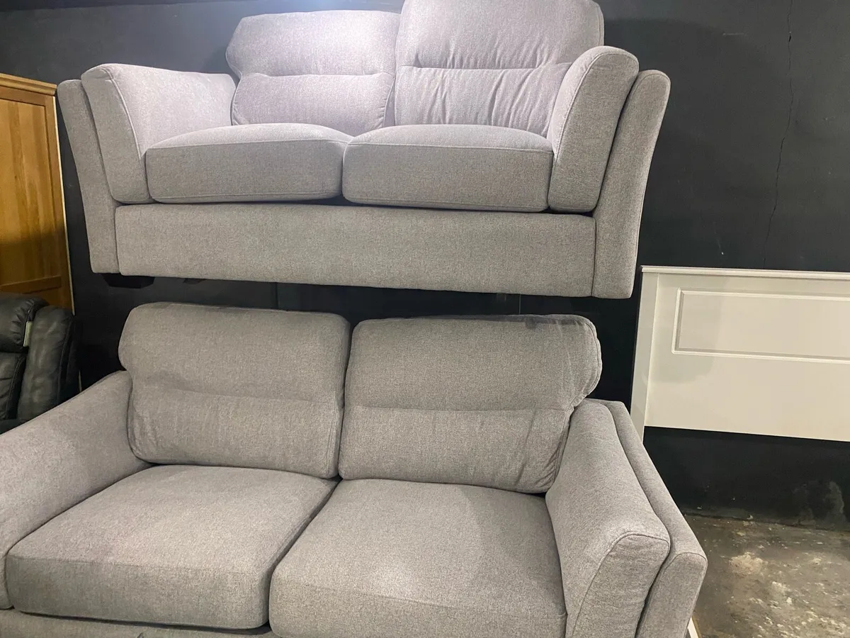 New 3 and 2 quality grey fabric sofas