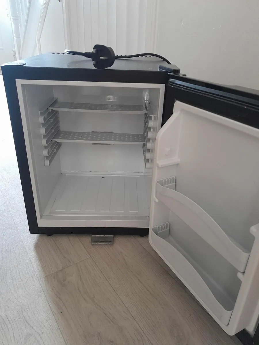 Mini Fridge - Image 2