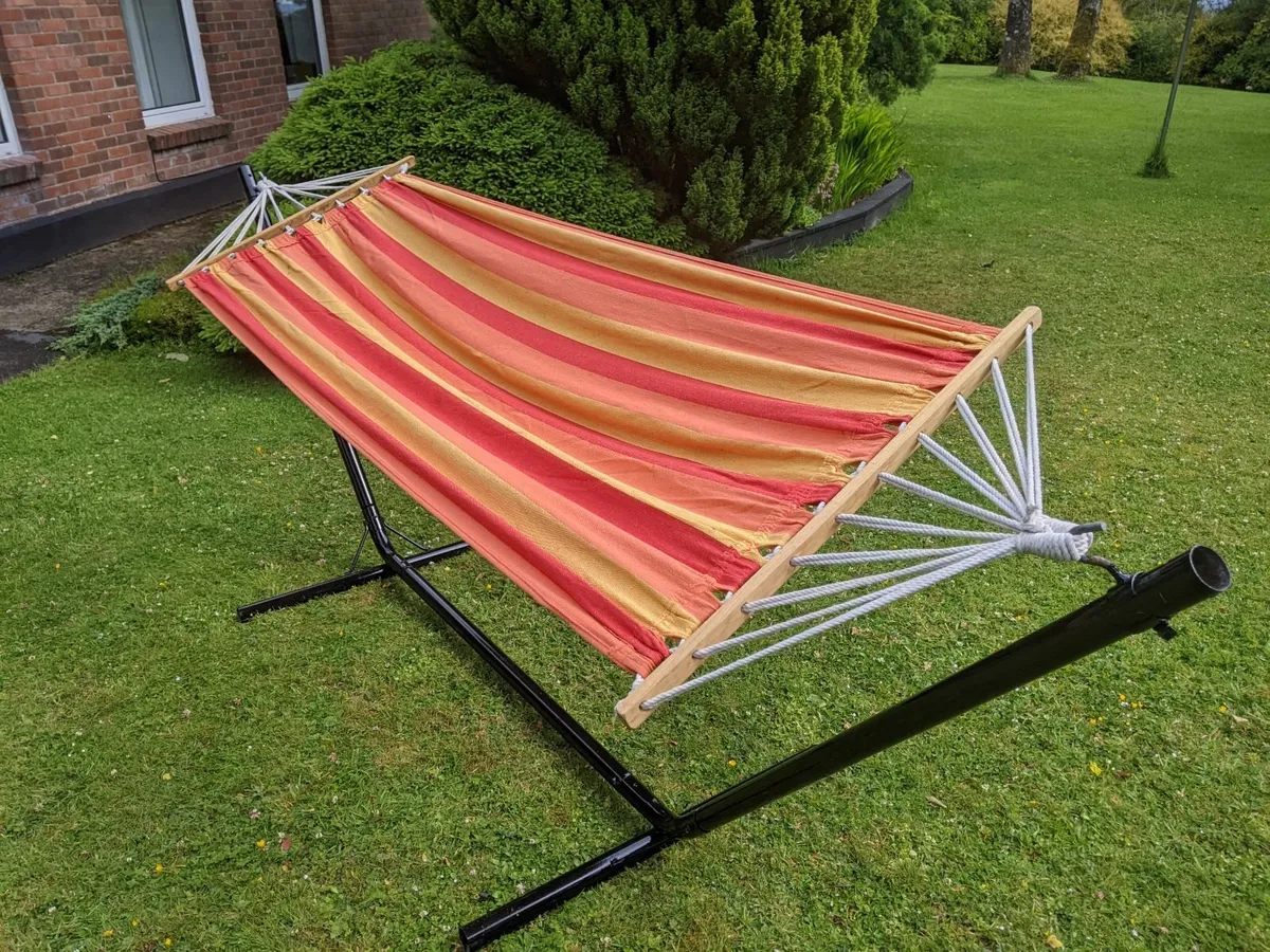 Hammock with Stand - Image 1