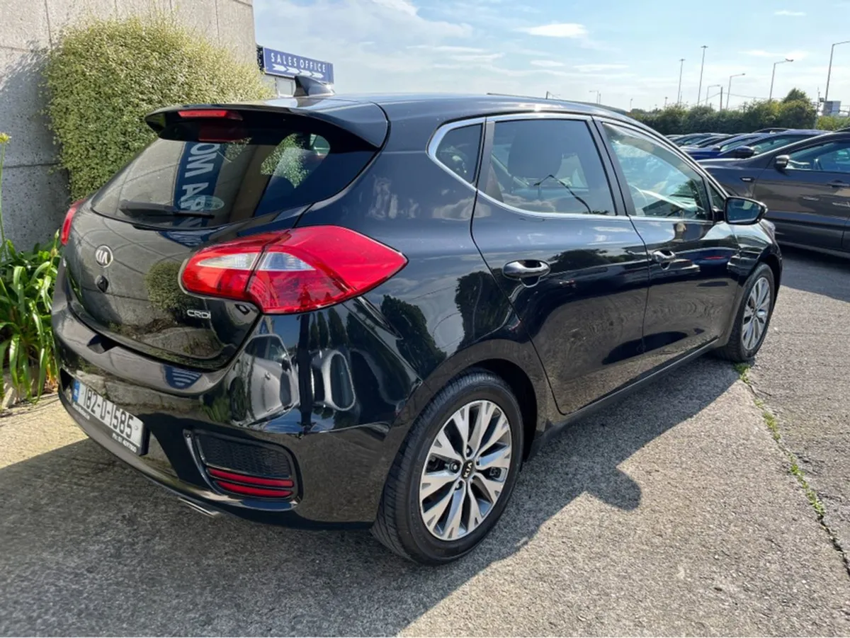 Kia Ceed Cee d 1.4 EX //high Spec//reverse Camera - Image 4