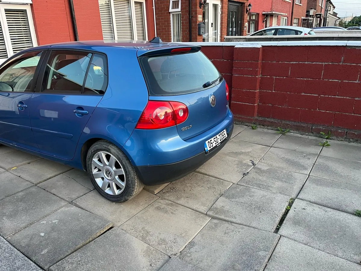 Volkswagen Golf MK5 1.6 - Image 2