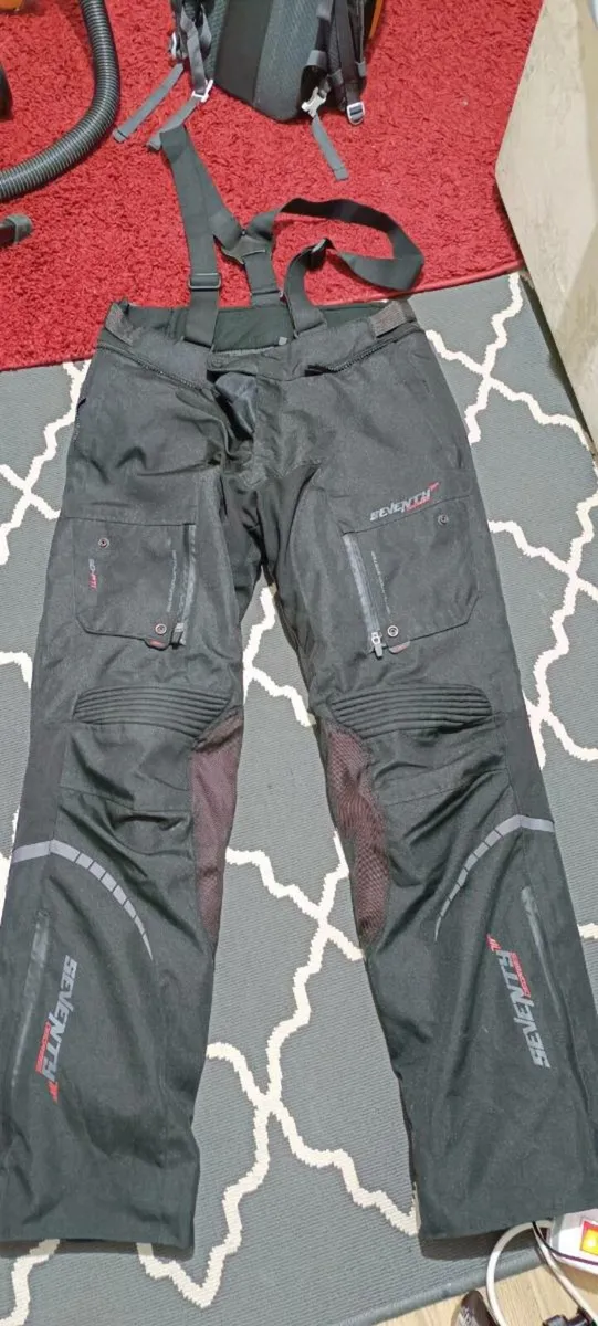 Motorcycle overalls - Image 1
