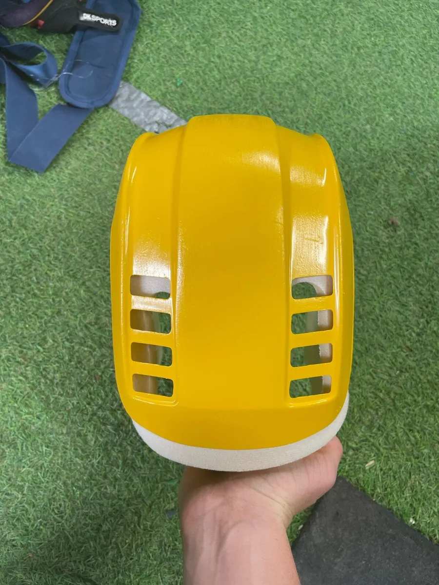 Gola helmet - Image 3