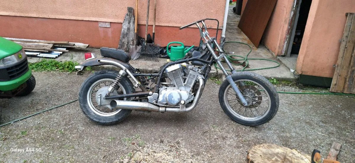 Suzuki intruder 800 - Image 1