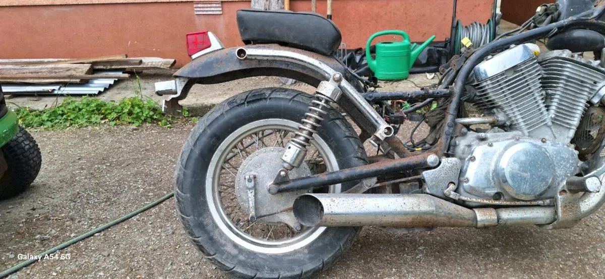 Suzuki intruder 800 - Image 4