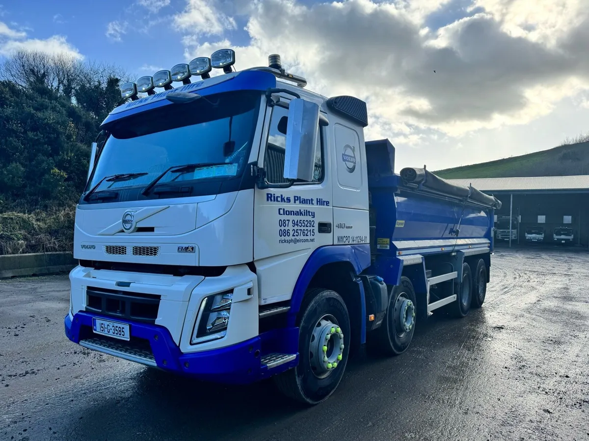 2015 Volvo Fmx Tipper - Image 2