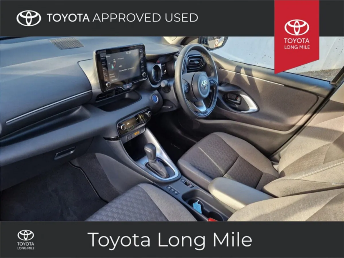Toyota Yaris 1.5 Hybrid Luna Sport 5dr - Image 4