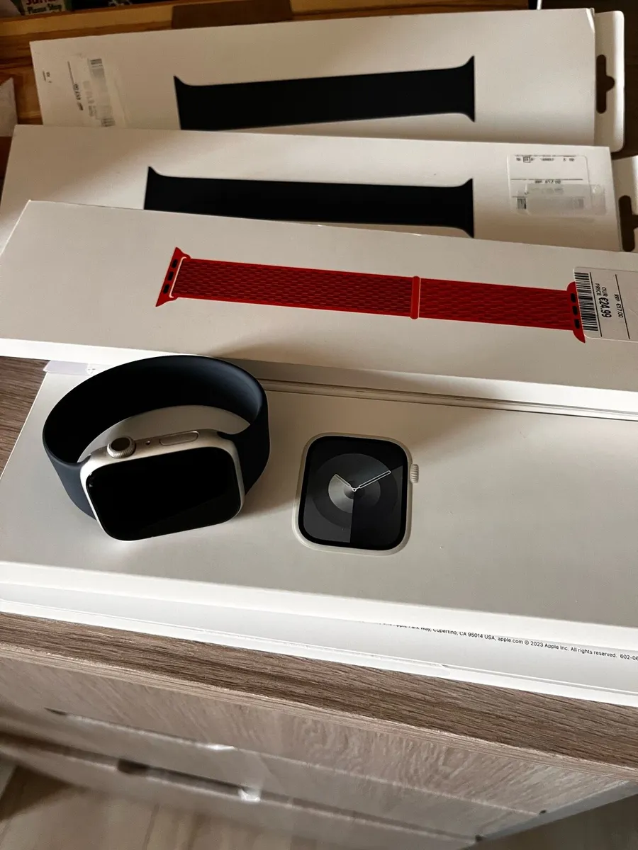 Apple Watch series 9 45mm - Image 1