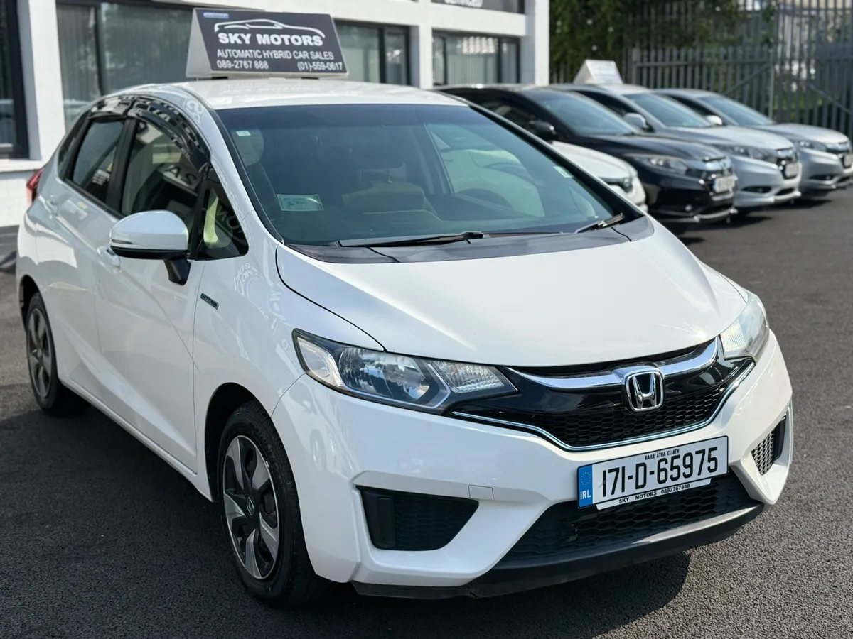 2017 Honda Jazz/Fit 1.5 Hybrid auto Low Miles 52K - Image 4