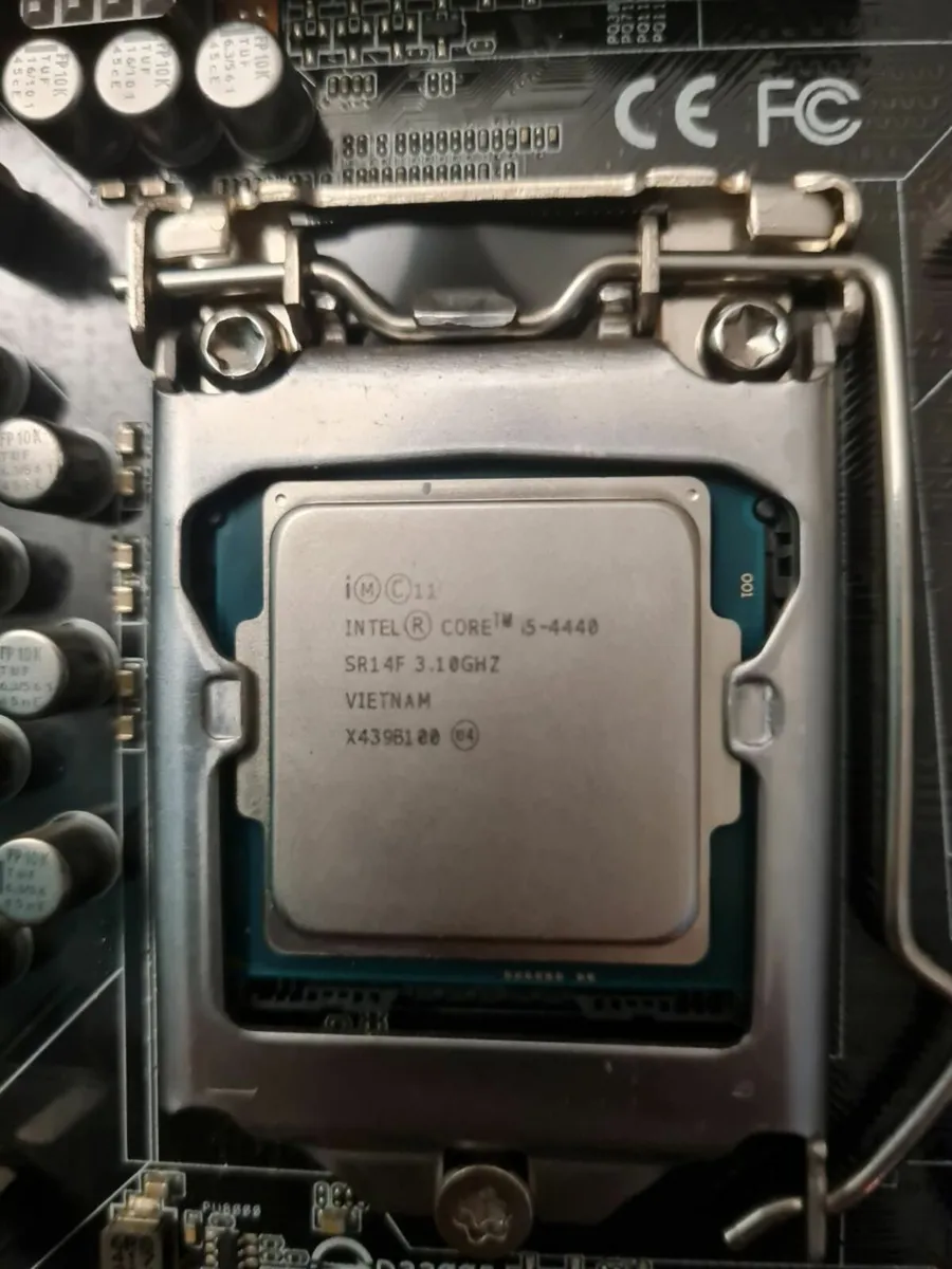Asus Sabertooth Z97 Mark 2 + Intel Core i5-4440 - Image 3