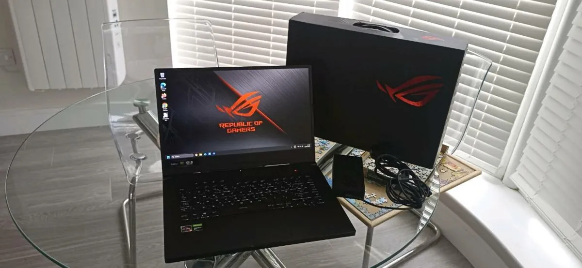Asus Rog Zephyrus Laptop - Image 1