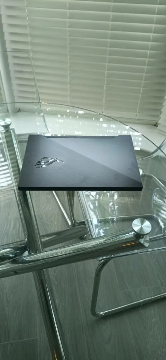 Asus Rog Zephyrus Laptop - Image 3