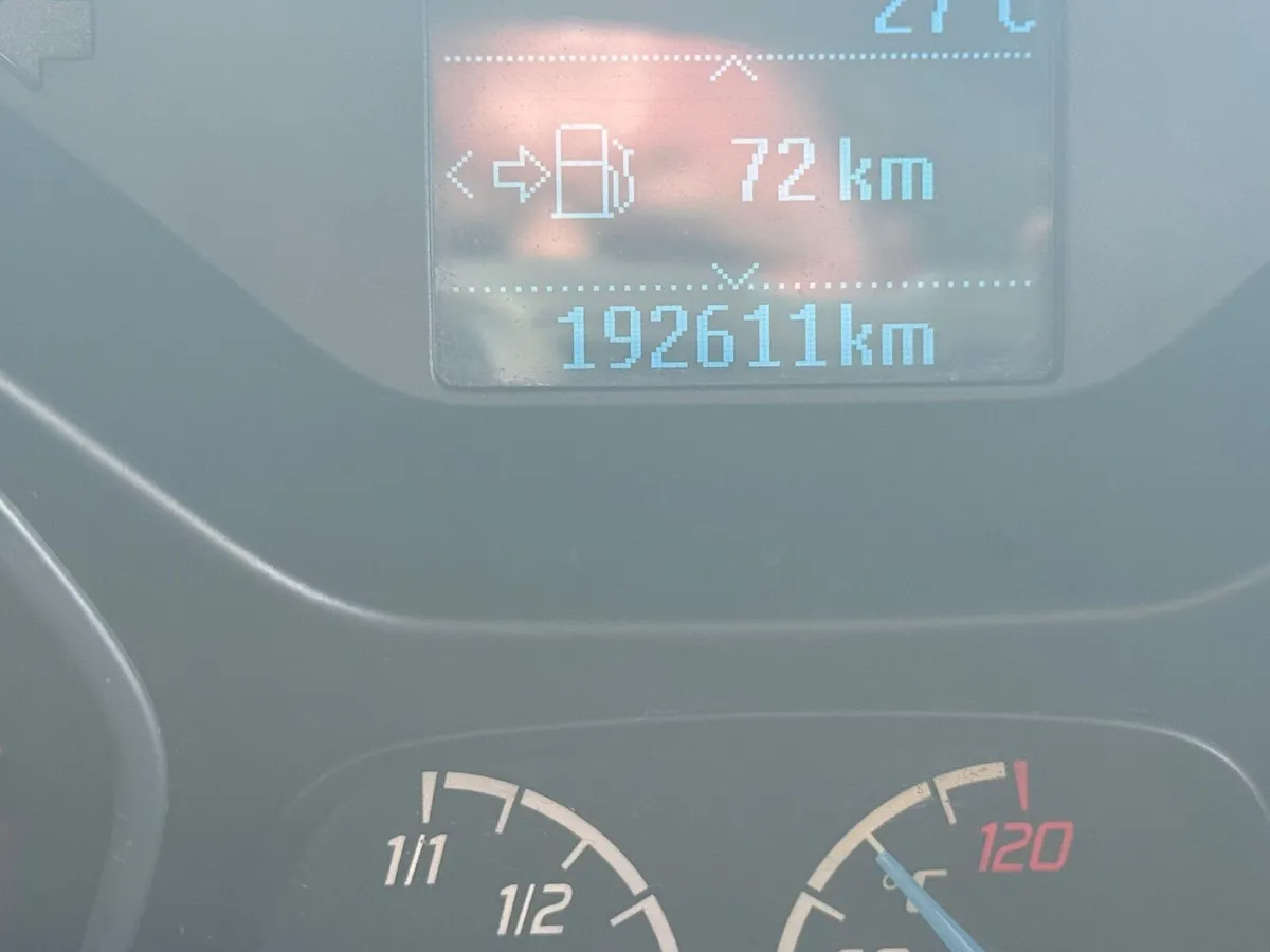 Ford Focus 2014 - Image 2