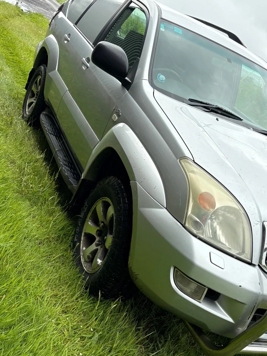 Toyota Land Cruiser - Image 2